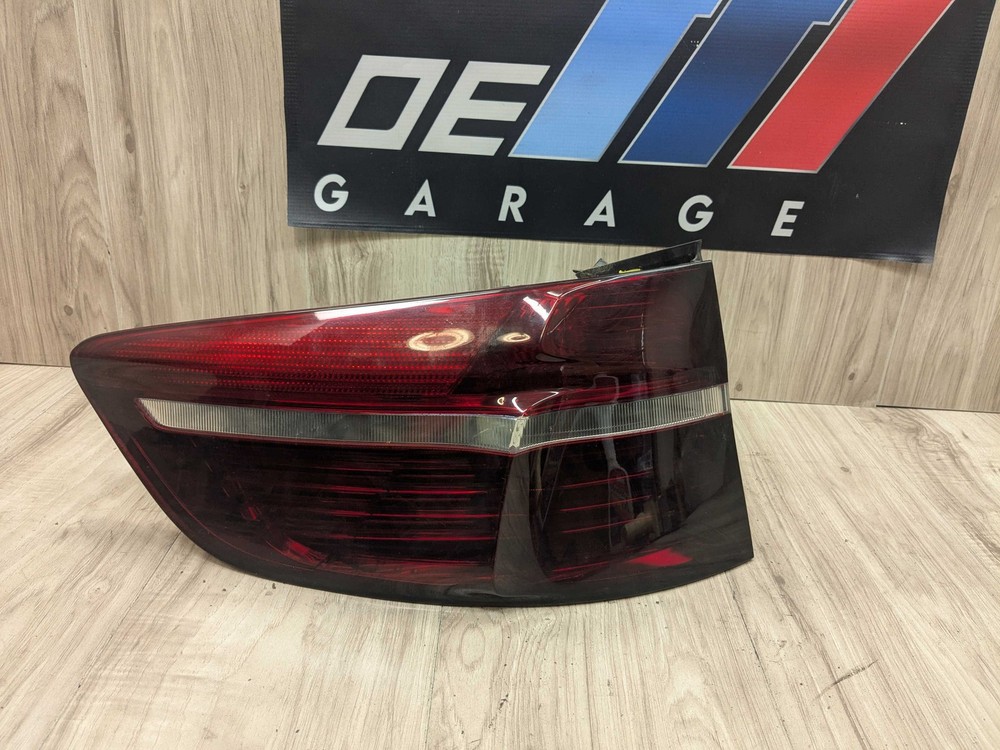 08-12 OEM BMW E71 X6 X6M PRE-LCI Rear Left Driver Outer Quarter Stop Tail Light