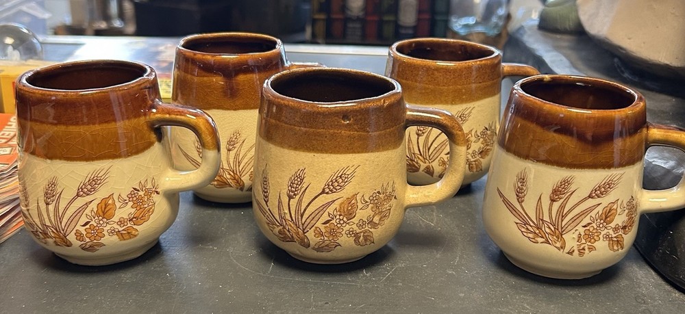 5 X Vintage 1970s Brown Beige Pottery Coffee Mug – Wheat Floral Glazed Design.