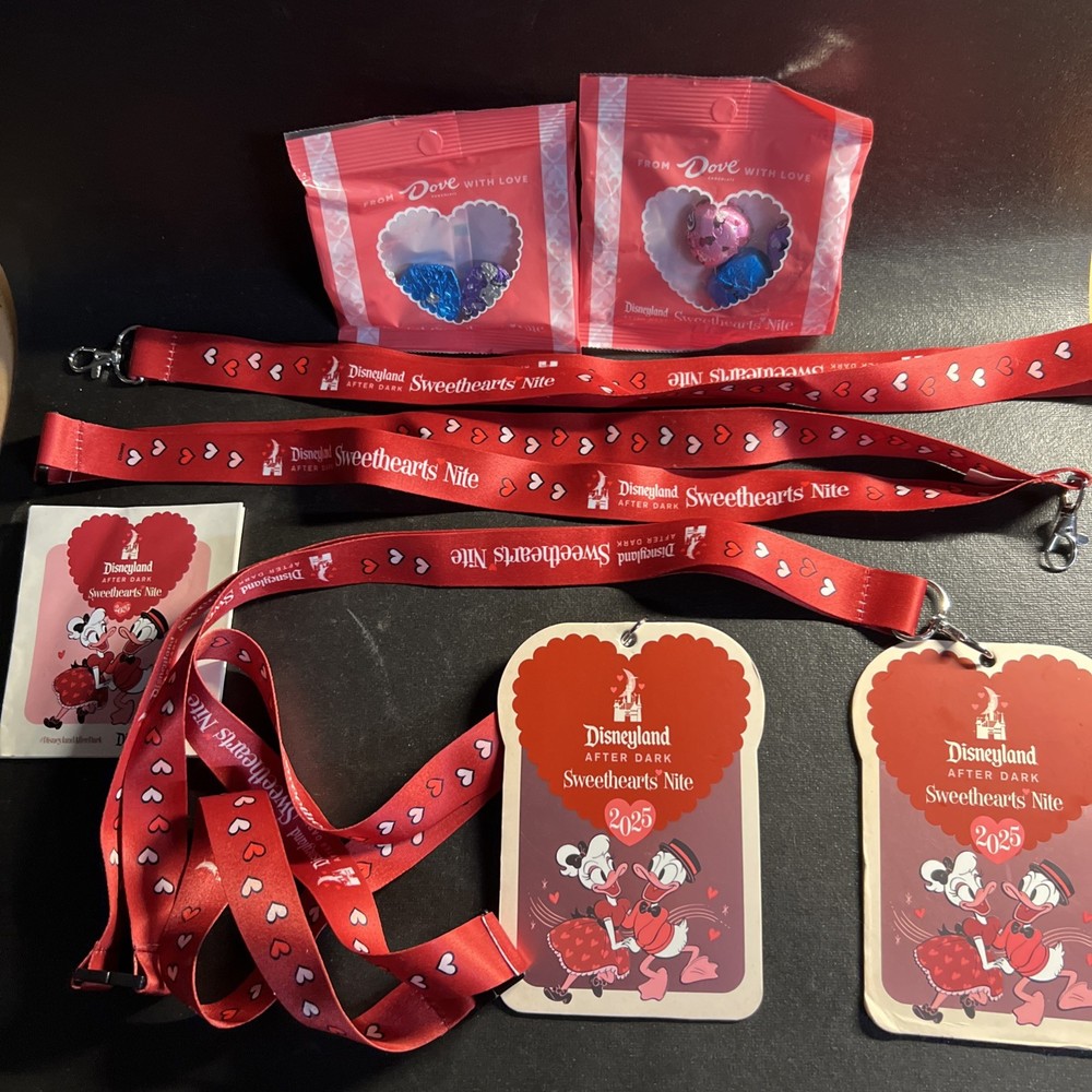 Disneyland After Dark Sweethearts Nite 2025 Collectible 4-Piece Lanyard Map & Chocolate Set Limited Edition