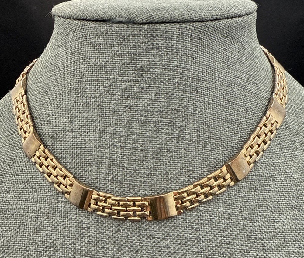 Necklace Choker Gold Tone Metal Basket Weave Links 15.5 Inches See Photos