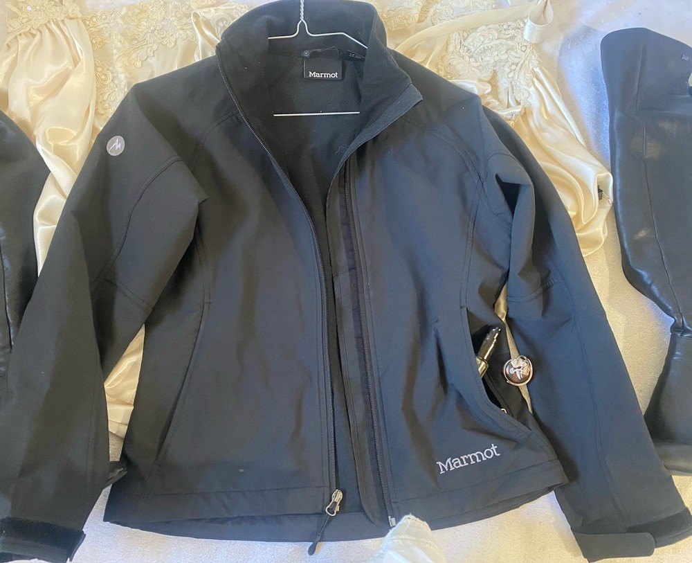 Marmot Women's Black Softshell Jacket S Full Zip Zipped Pockets Outdoor Hiking