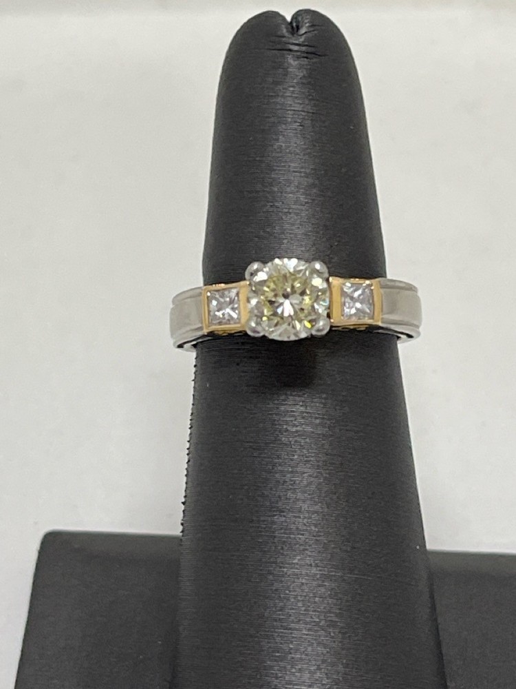 Lady's Diamond Engagement Ring 3 Diamonds 1.24 Carat T.W. 18K White  (G69005887)