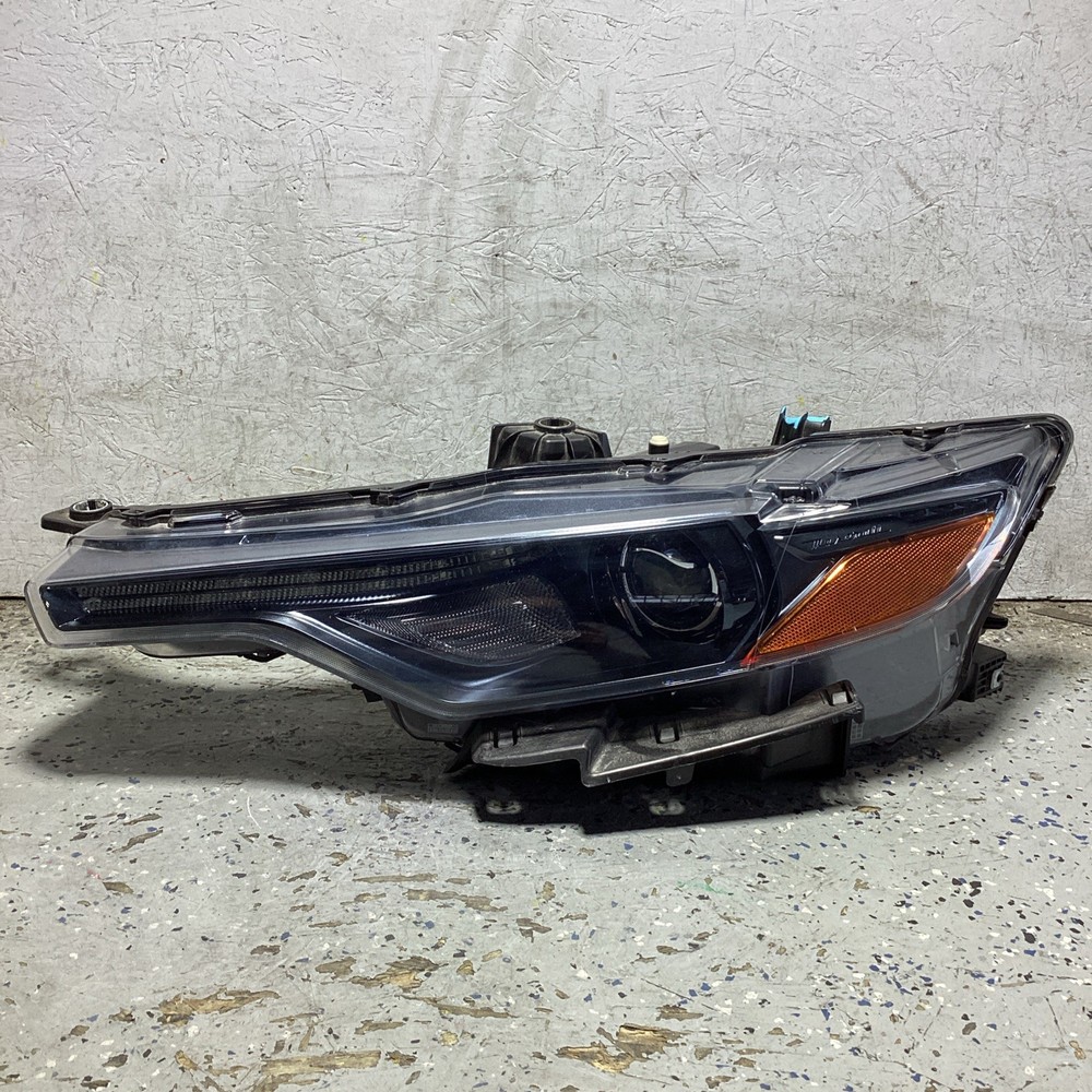 2017-2020 Maserati Levante Left Driver Side Headlight OEM Used