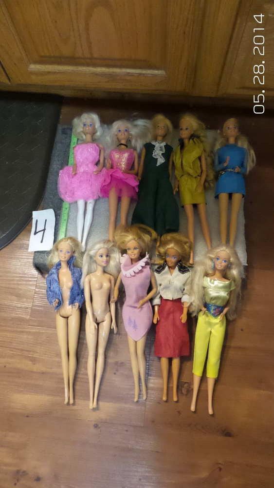 LOT OF 10 VTG & MODERN Mattel Blonde Barbie  DOLLS  NUDE & WITH CLOTHES #4