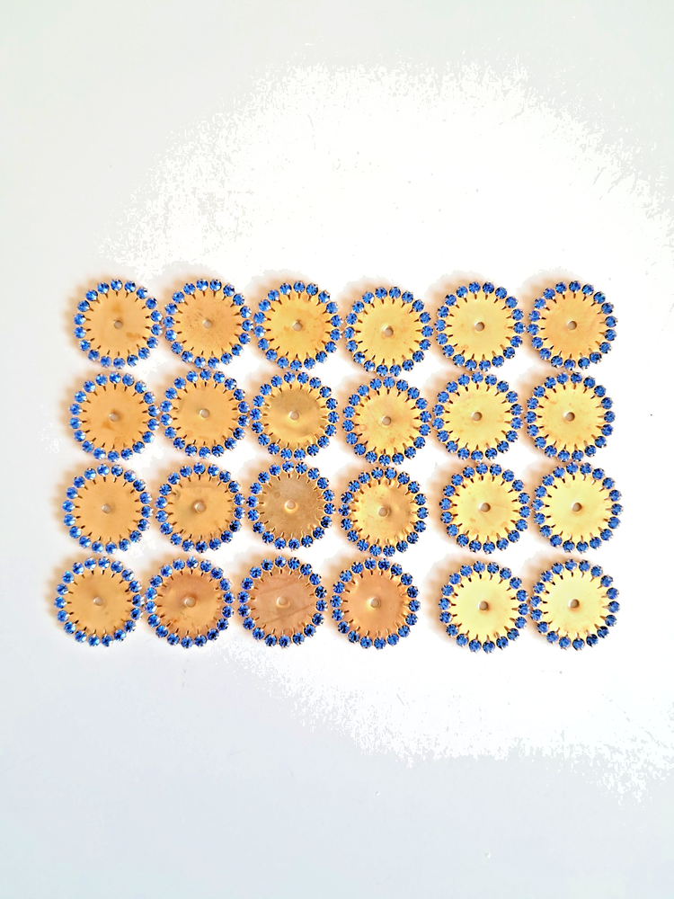 24 PIECES SWAROVSKI RHINESTONE PINWHEELS  25 MM, SAPPHIRE, WITH CENTER HOLE