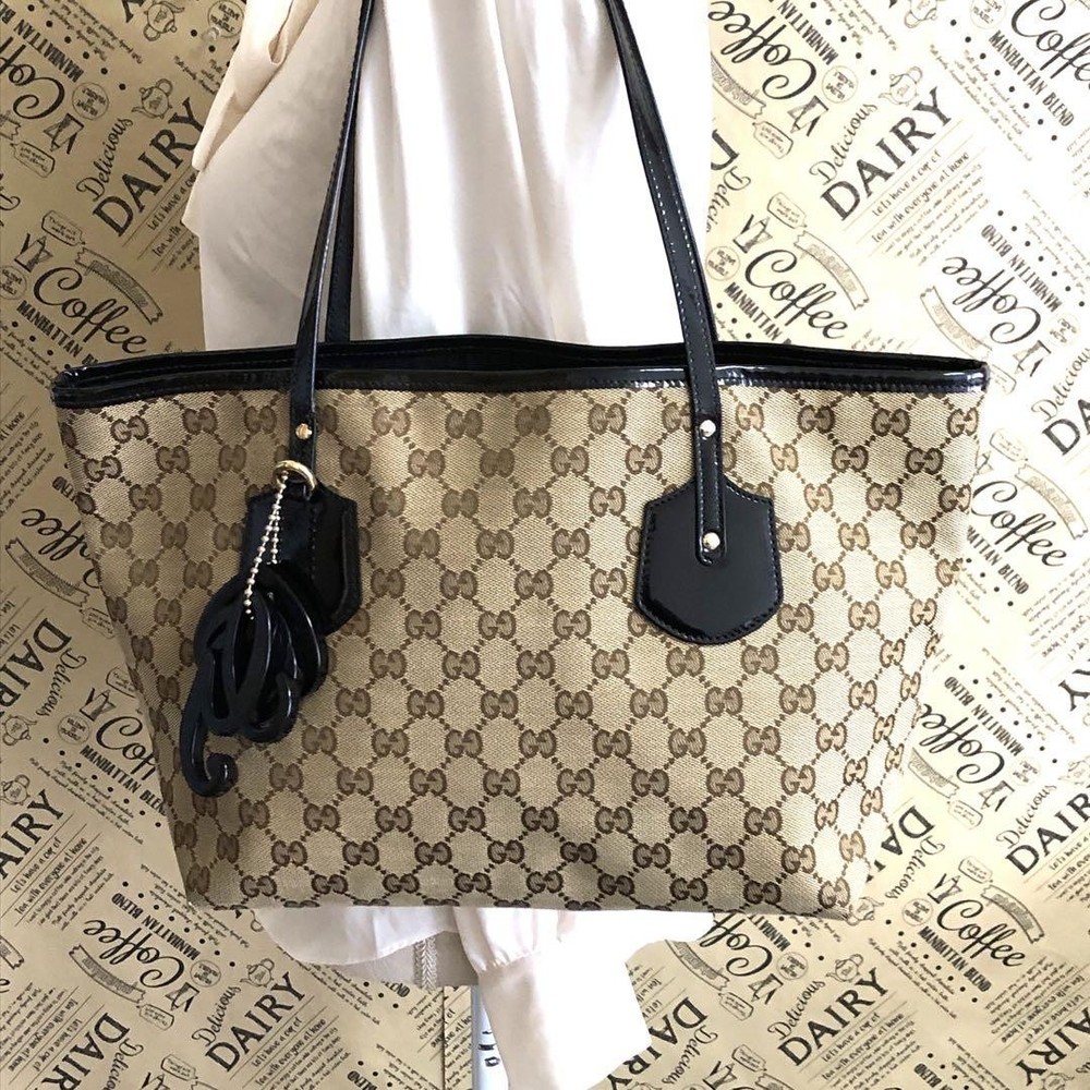Gucci GG Stream Charm Shoulder Tote Bag FM629 Black Leather