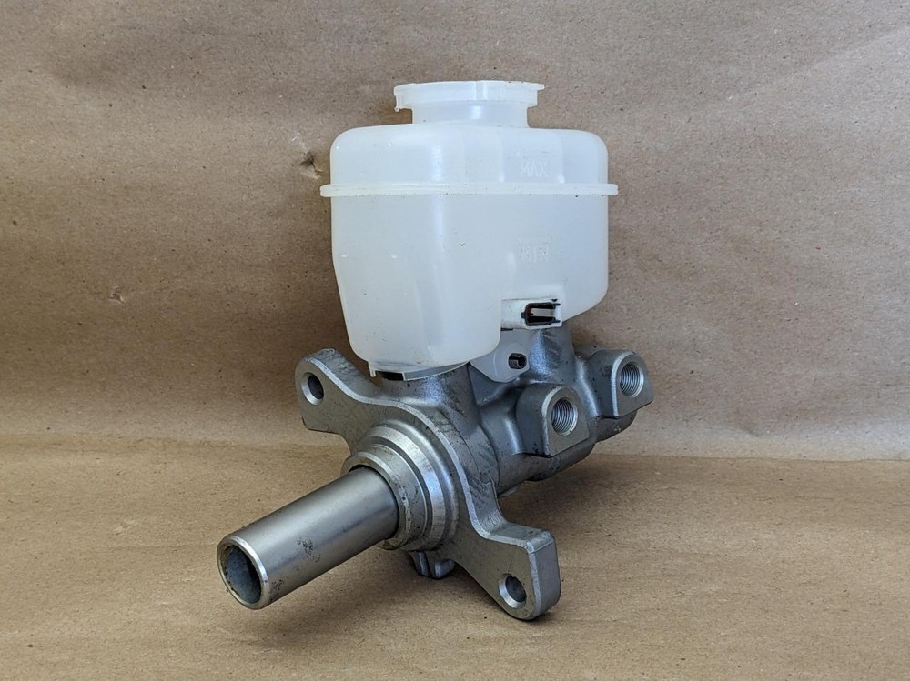 OEM 10-14 Subaru Outback Legacy Brake Master Cylinder w/ Reservoir 26449-AJ000