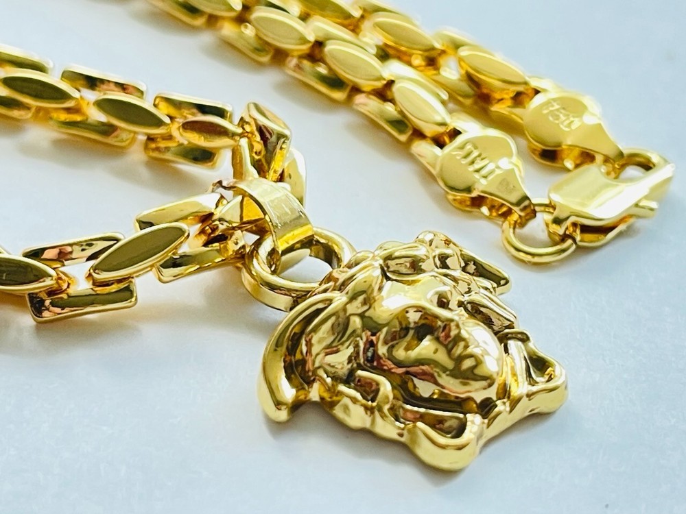 Versace Pendant  / dust  bag signature   Head of Medusa 1.2 inch