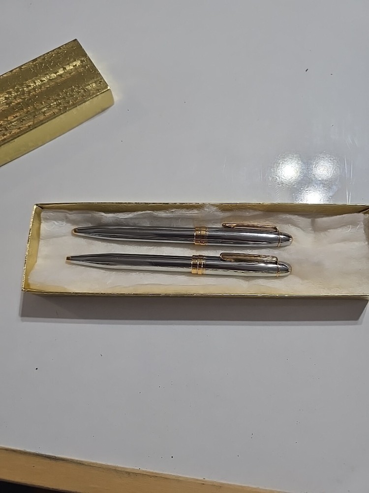 Pen and Mechanical Pencil Set Chrome with Gold Accents 8A