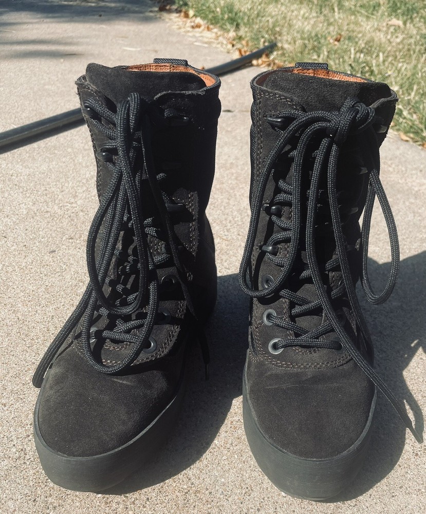 Yeezy Season 3 Onyx Combat Boots Size 35/4.5-5