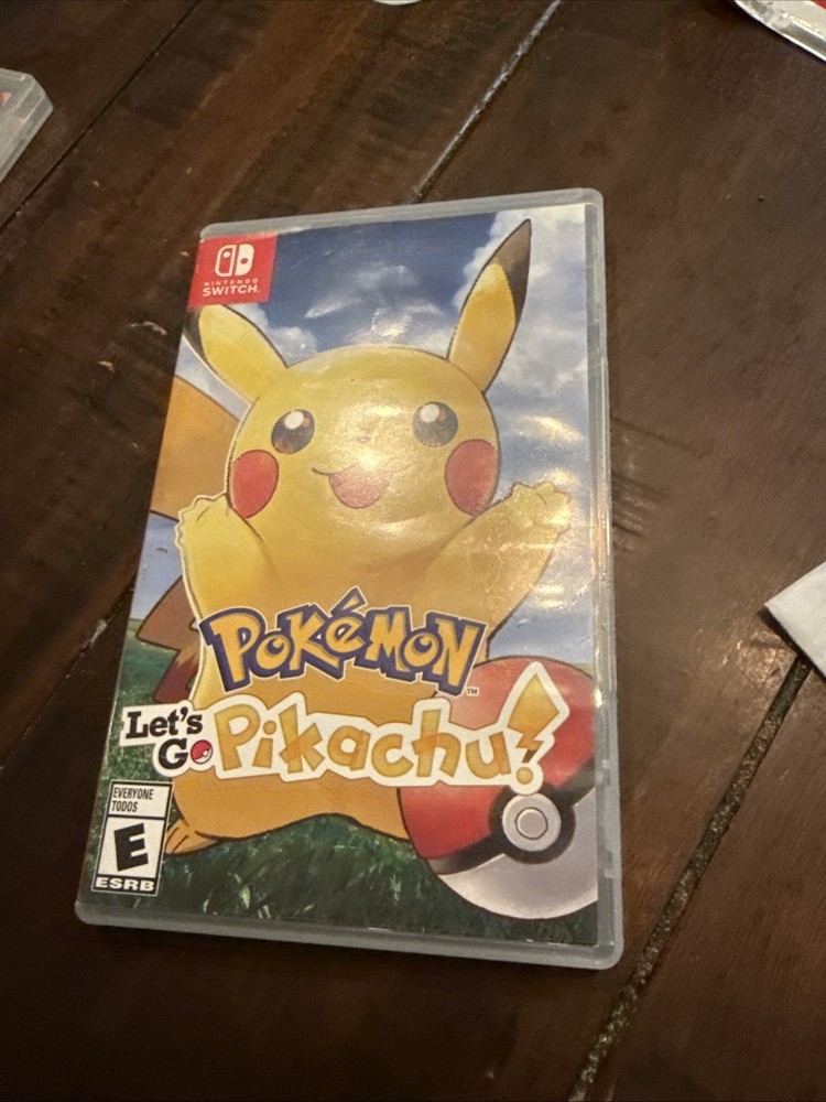 Pokemon Let's Go Pikachu - Nintendo Switch