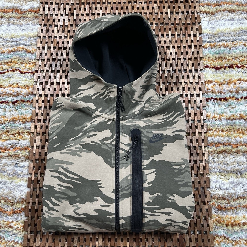 Nike Tech Fleece Full Zip Hooded Hoodie Jacket Camo Green Men’s Medium M