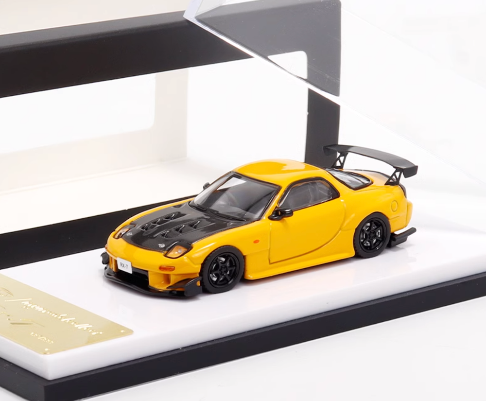 MC 1:64 Yellow JDM RX-7 FD3S Carbon Racing Sports Model Diecast Metal Car