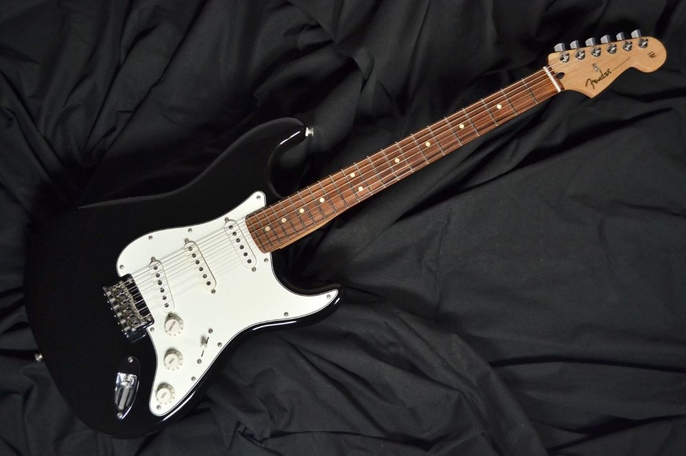 Fender Player Stratocaster PF Black Actual image