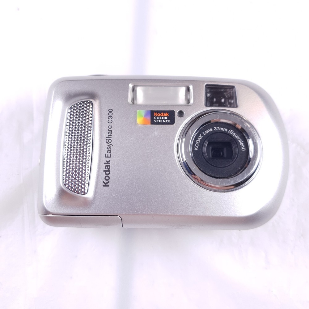 Kodak Easy Share C300 37mm Lens 3.2 Mega Pixel Battery Powered Digital Camera