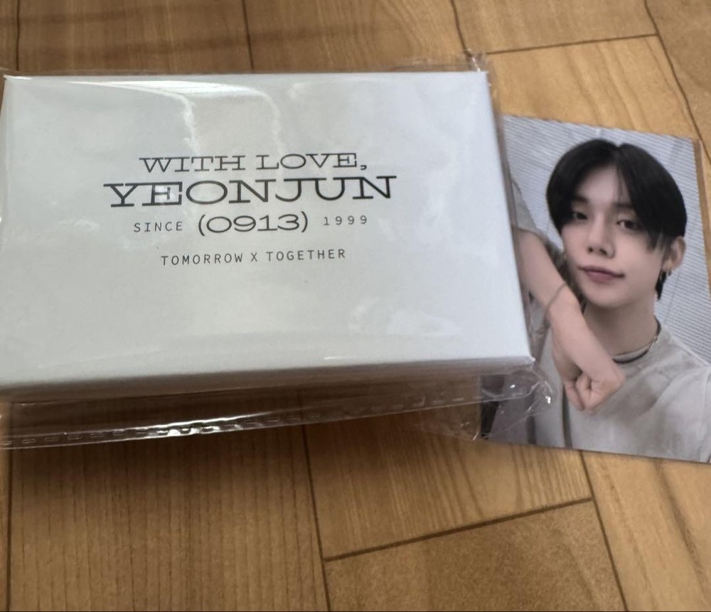 TOMORROW X TOGETHER TXT WITH LOVE YEONJUN Birthday Party Bracelet Photocard 2024