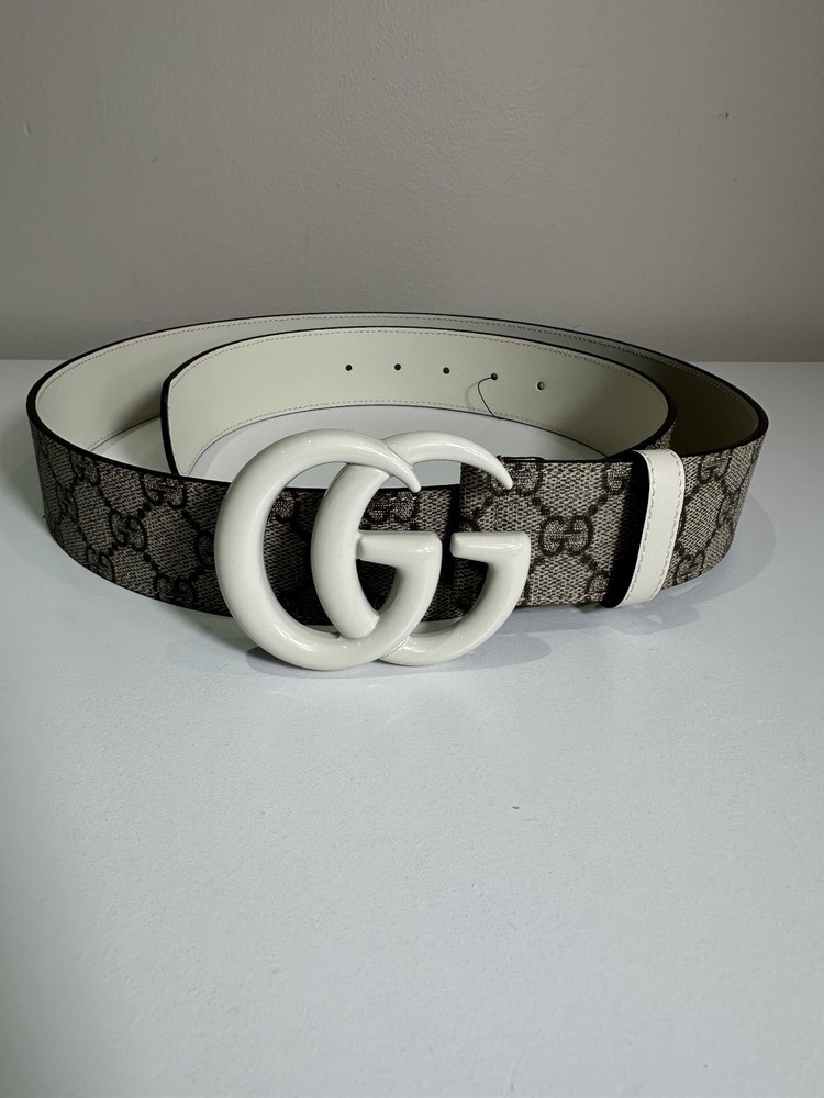 Gucci NWT GG Supreme Belt White Buckle Canvas Leather Size 44 110 Authentic