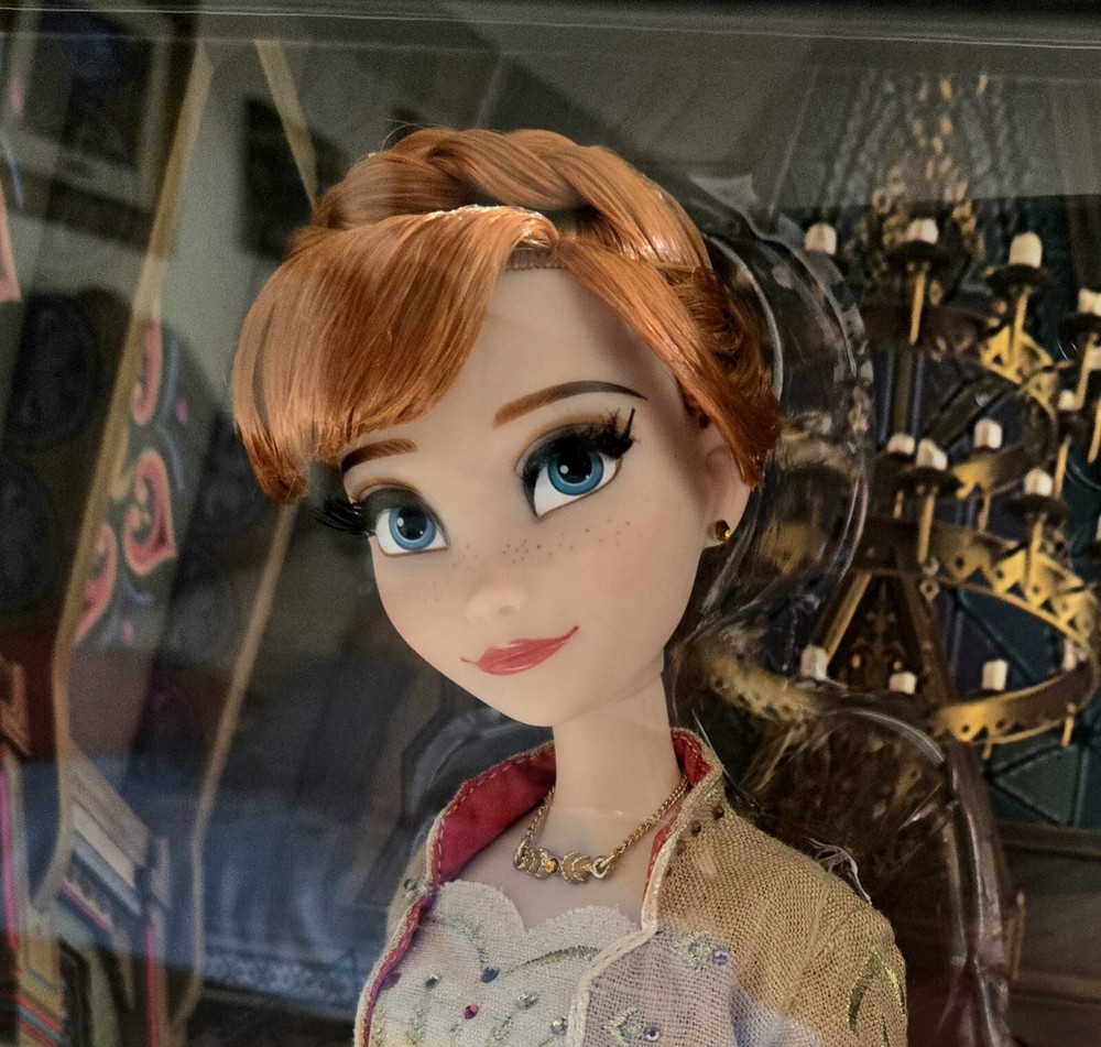 Saks Fifth Avenue Frozen 2 Anna 17