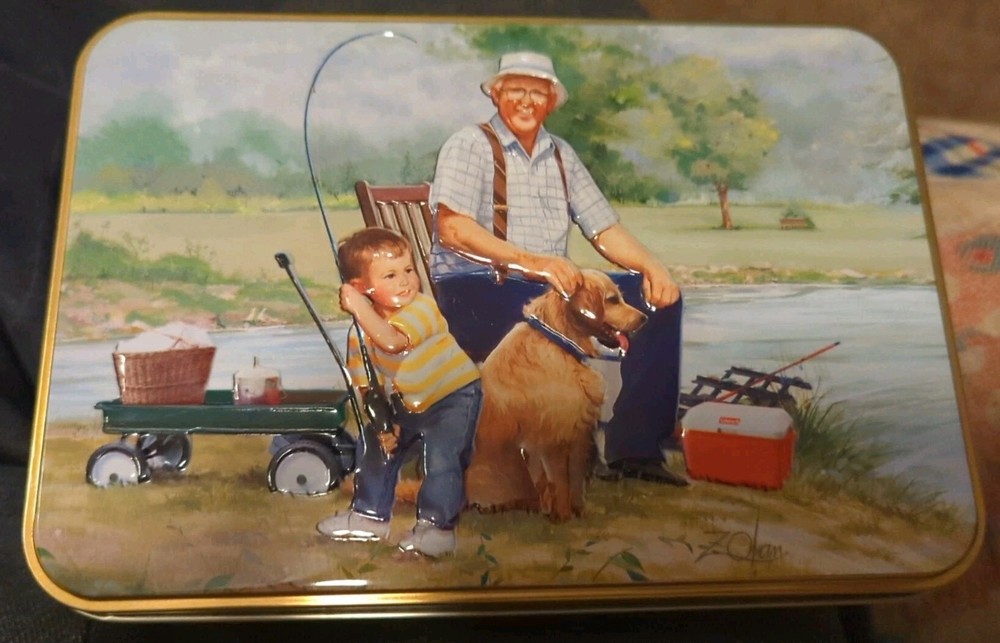 Coleman 900 Tin CM1930 Lockback Knife with Presentation Tin Case