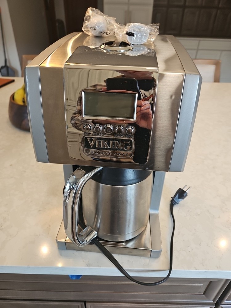 Viking Professional VCCM12MS 12-Cup Programmable Coffee Maker