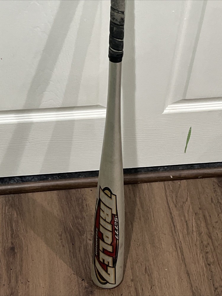 Easton Triple 7 Baseball Bat Sc777 Model , 32 Inches , 23.5 Oz.  2  3/4 Inch