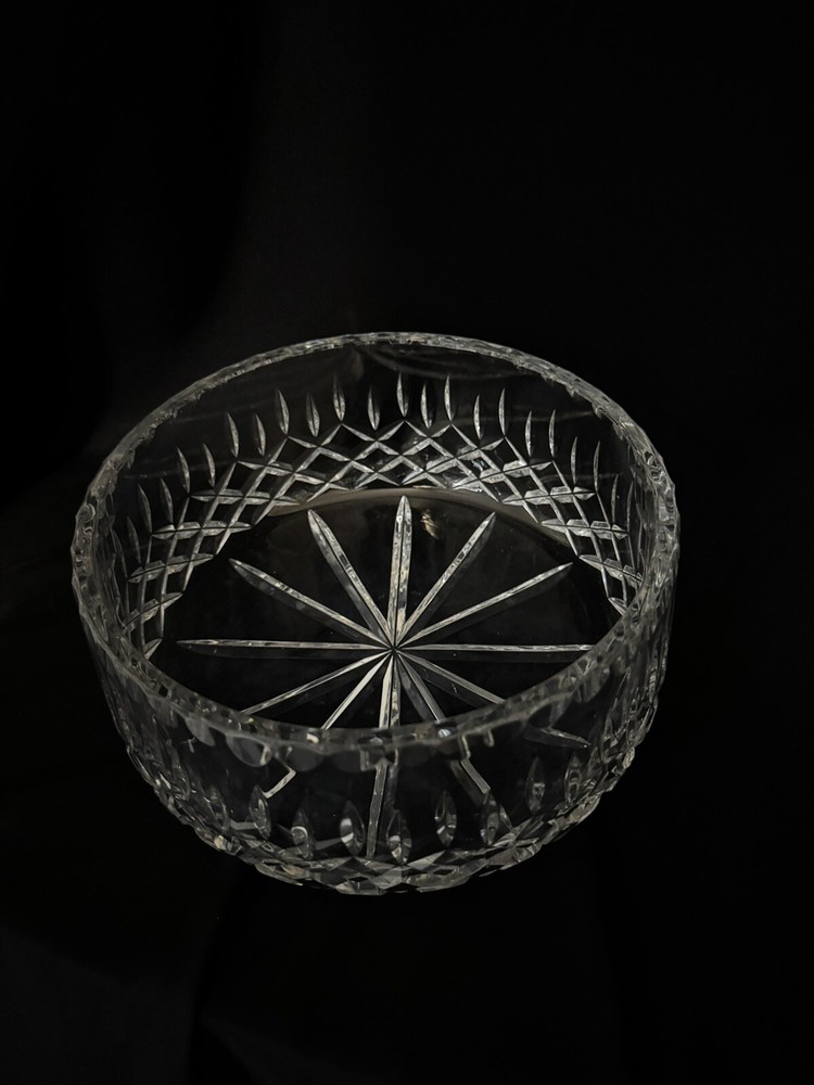 Quality Crystal Bowl with Vertical & Criss Cross Cut Crystal Fruit Bowl. Vintage