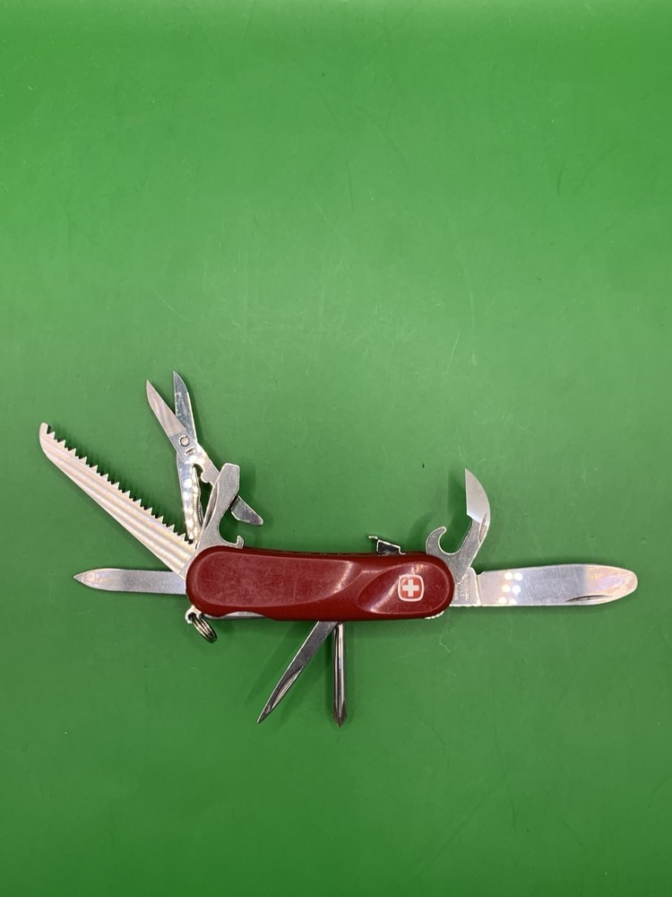Wenger Swiss Army Knife Evo S18 Red 85mm w/10 Tools Retired Not Smooth Opening