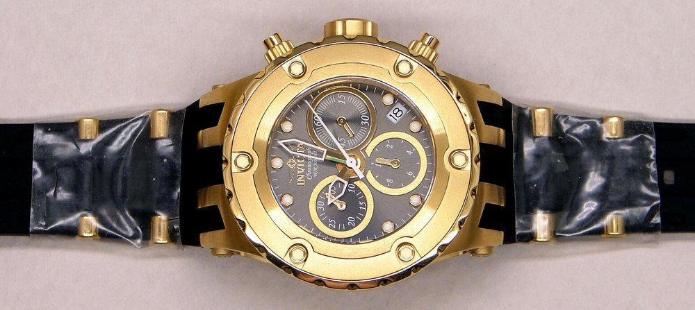 Invicta SUBAQUA Gold/Black SWISS 5040.D Chrono 40mm Watch NEW OEM BAND Good Batt