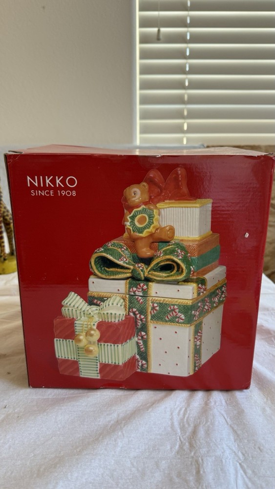 RARE Vintage Nikko Christmas Ceramic Happy Holidays Cookie Jar Japan
