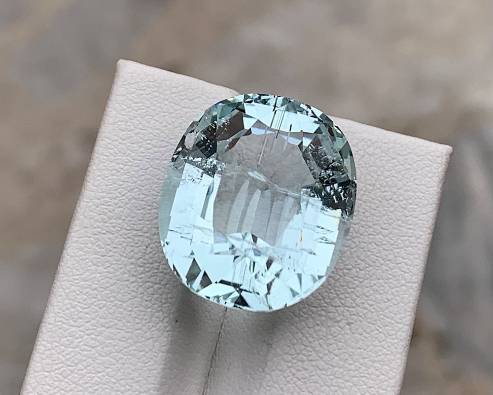 25.20 Carat Natural Aquamarine Loose gemstone From Pakistan
