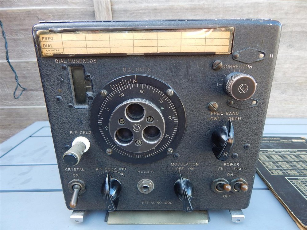 Bendix Aircraft Frequency Measuring Equipment Model LM-7 Serial 1900 Dec 1940