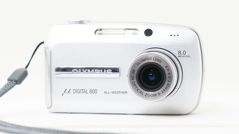 Near MINT Olympus Mju Stylus Digital 800 8MP Compact Camera Japan Import