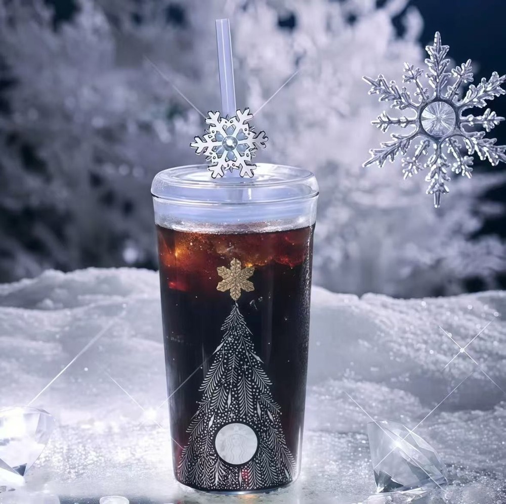 Starbucks China 2025 Winter Snow Series 20oz Glass Straw Cup with Christmas Tree