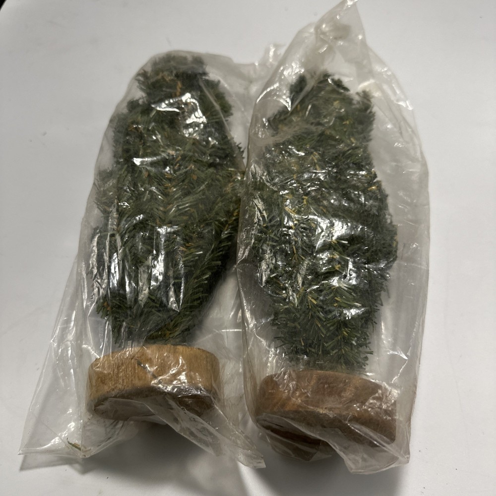 #1S-MINI CHRISTMAS TREES