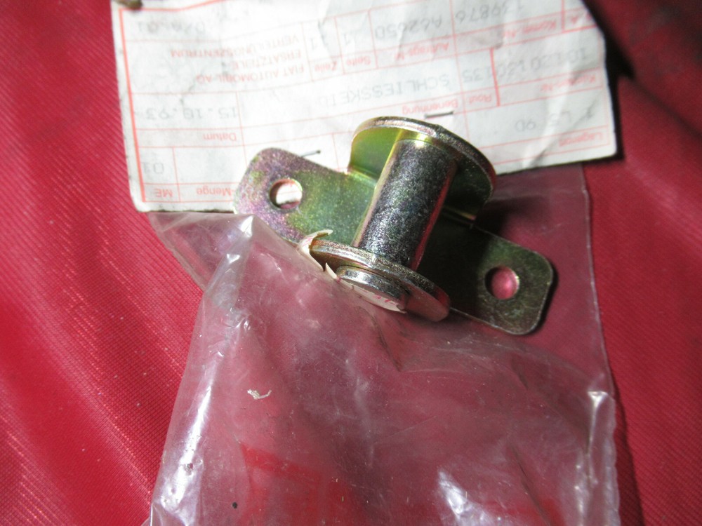 Original Alfa Romeo 33 Anno Fab. 90 - 94 wedge closing bonnet 60538613 new