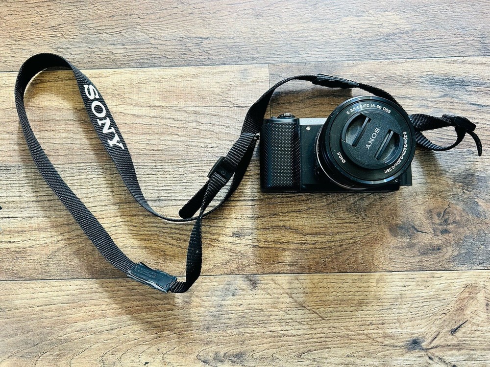 Sony Alpha a5000 Mirrorless Digital Camera with 16-50mm OSS Lens (Black)