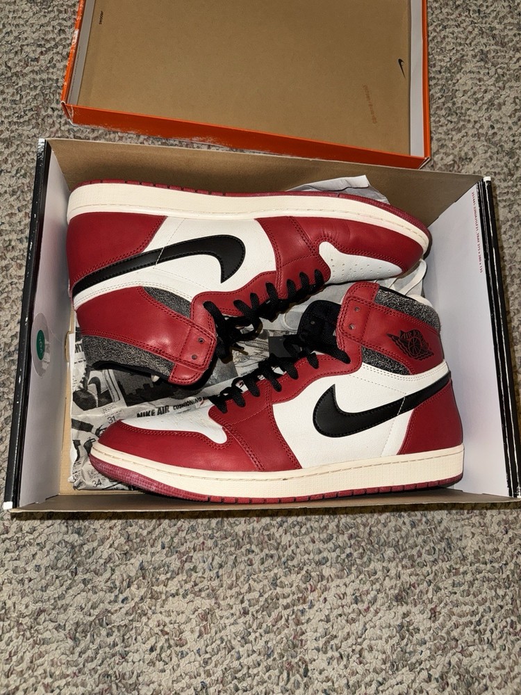 Jordan 1 Men’s Lost And Found Chicago Size 15 Only Worn 4-5 Times