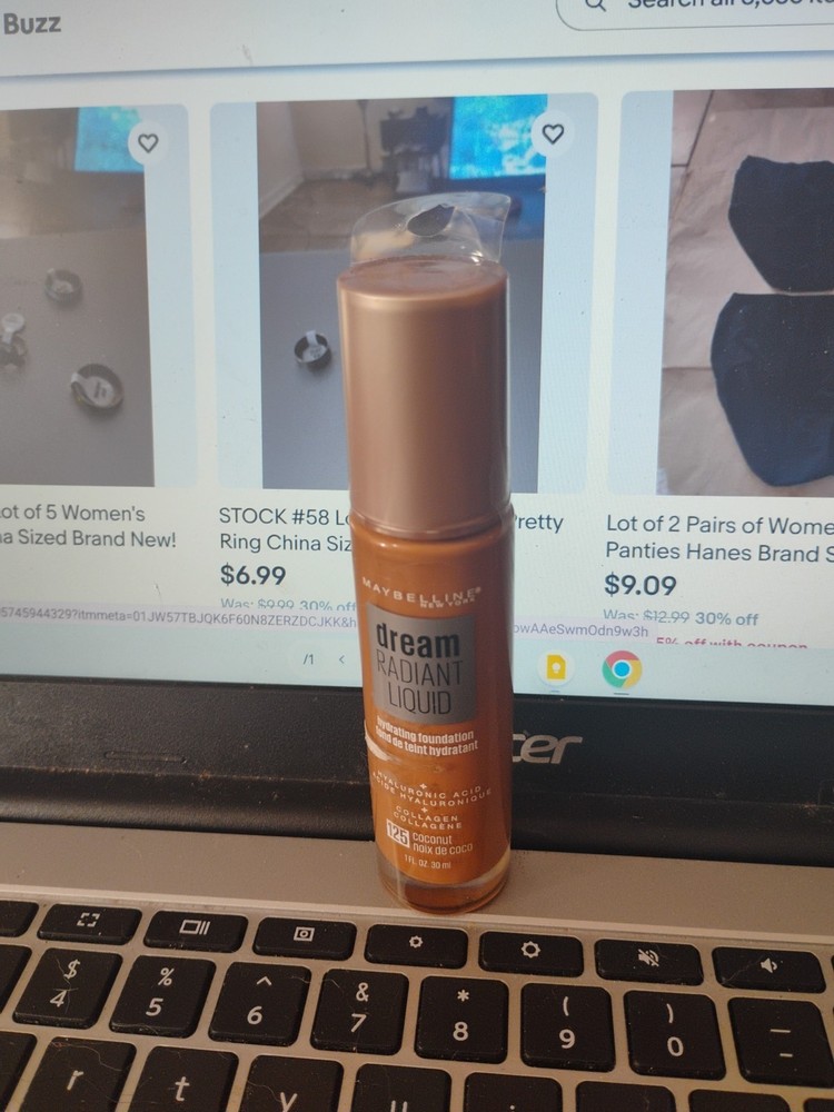 Maybelline Dream Radiant Liquid Hydrating Foundation in Coconut 30ml New