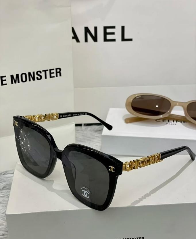 Black Gold Aviator Sunglasses for Men and Women