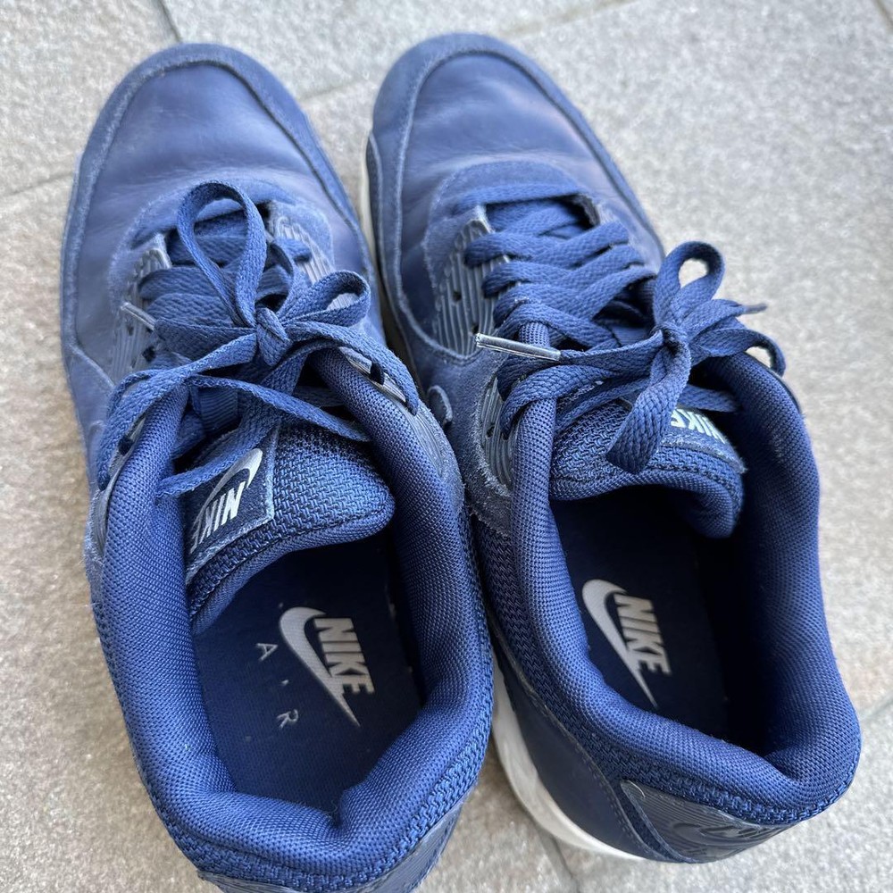 Men 9.0US Nike Air Max Navy Sneakers