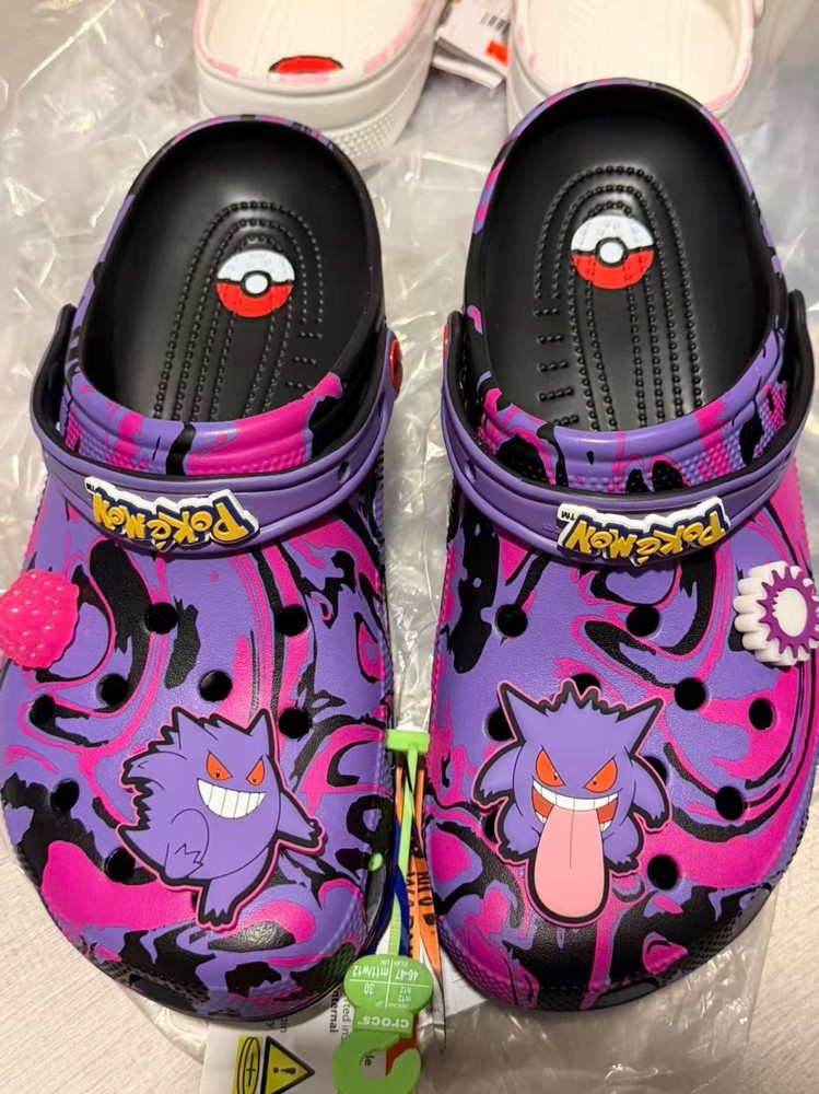NEW with tag  Crocs x Pokemon Classic Clog Gengar Size M12
