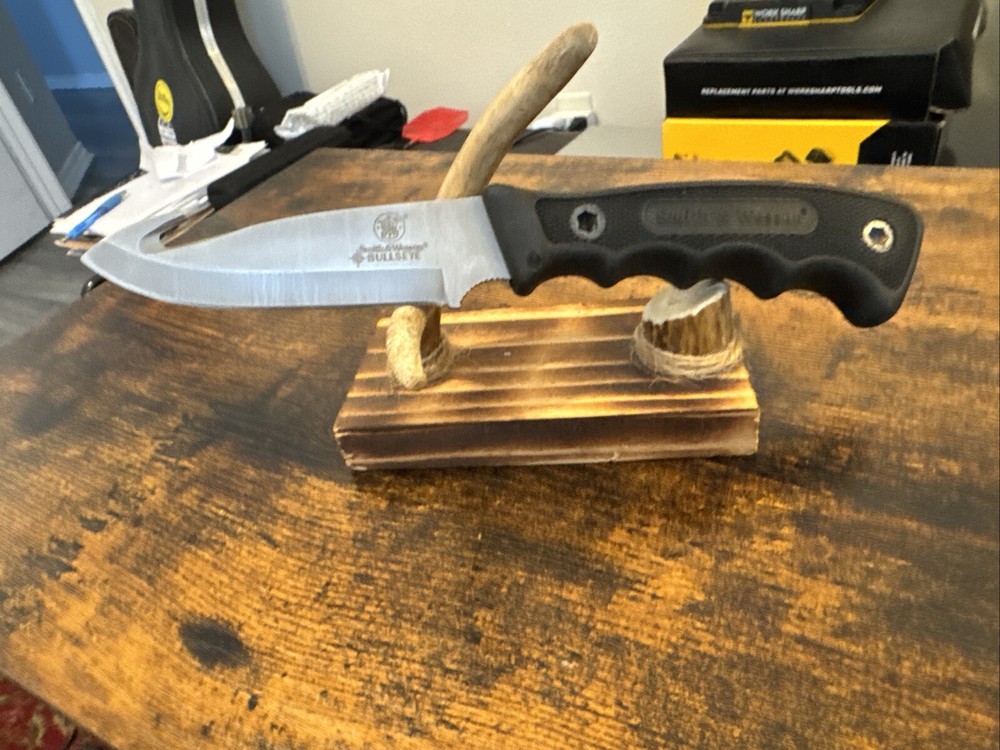 Smith & Wesson CH200 BULLSEYE HUNTING KNIFE , 9 1/2