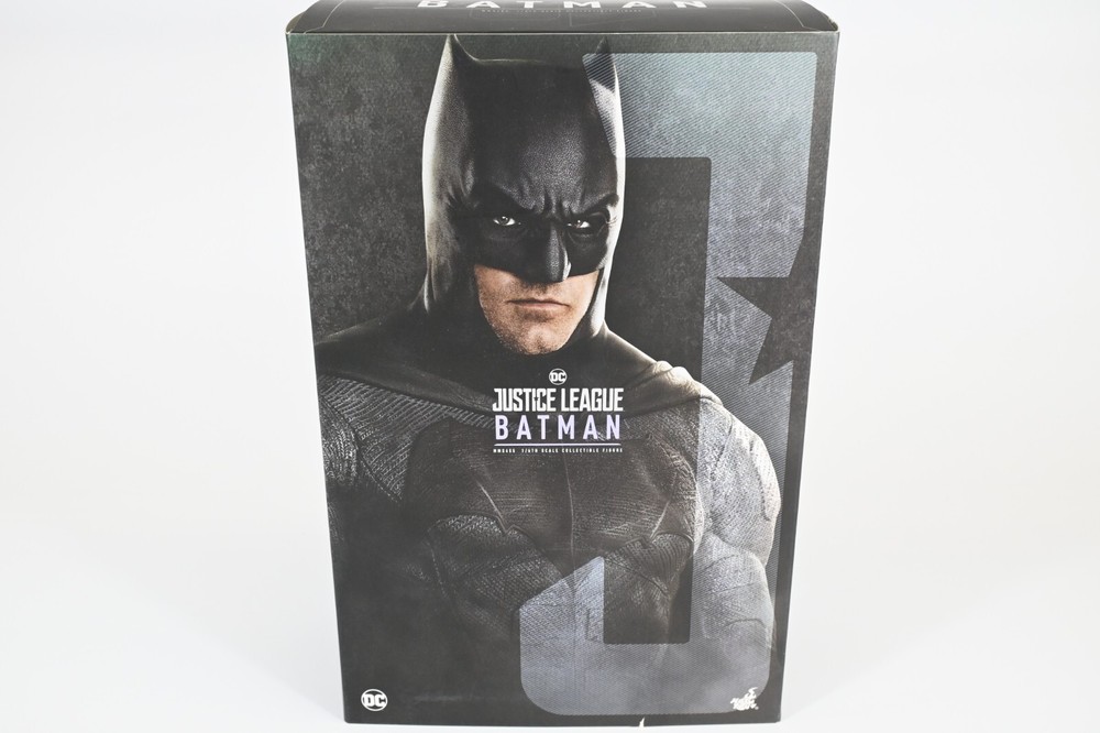 Hot Toys MMS455 1/6 BATMAN JUSTICE LEAGUE Movie Masterpiece DC Comics Figure