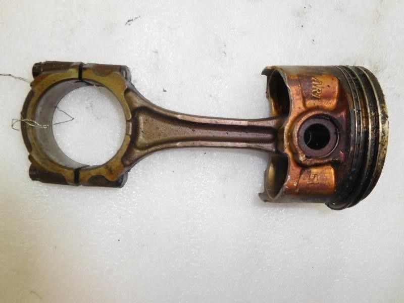 ROD AND PISTON 1997  98 99 TOYOTA CAMRY  2.2 4 cyl uHO135