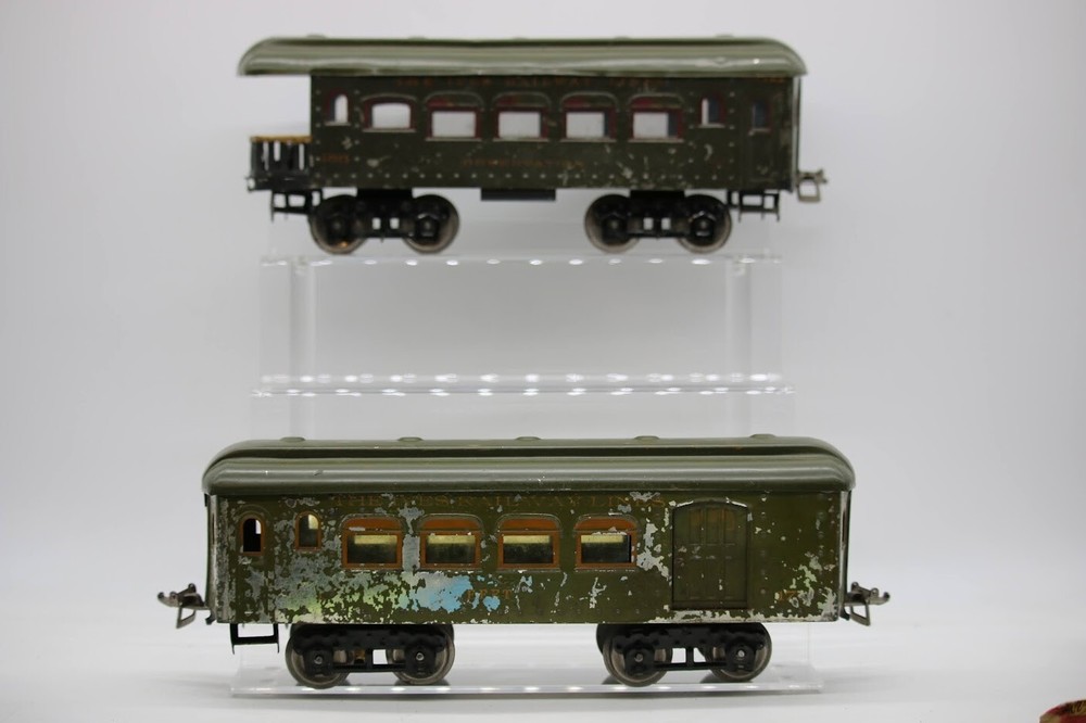 Prewar Ives Standard Gauge Green 170 Dining & 186 Observation Tinplate Cars