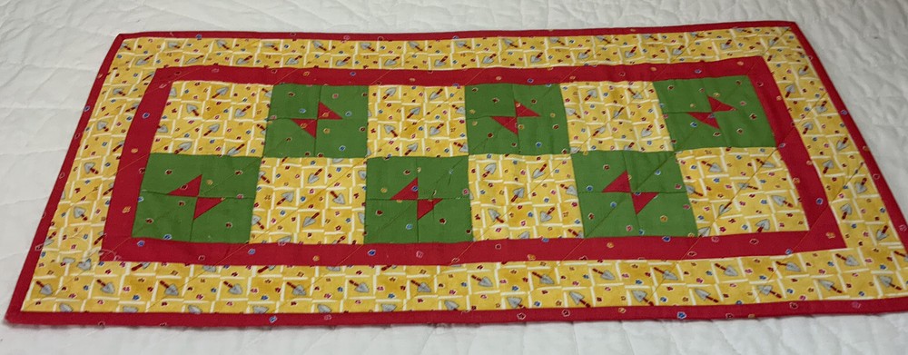 Patchwork Quilt Table Runner, Four Patch, Bow Tie, Gardening Prints, Cotton