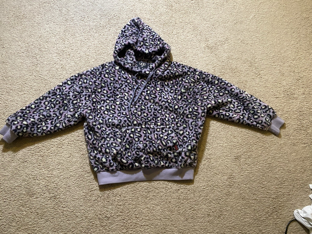 UGG RTW Size MED Fleece Sherpa Hoodie Purple & Black Animal Print Front Pocket