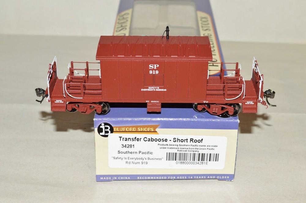 HO scale Bluford Shops Southern Pacific RR transfer caboose car train