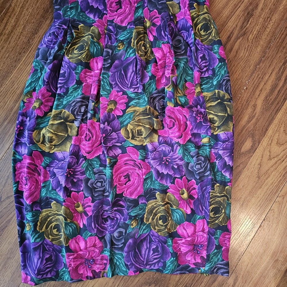 VTG Dana Buchman 100% Silk Skirt Floral Midi Lined Sz 12 Pleated Purple Pink Gre