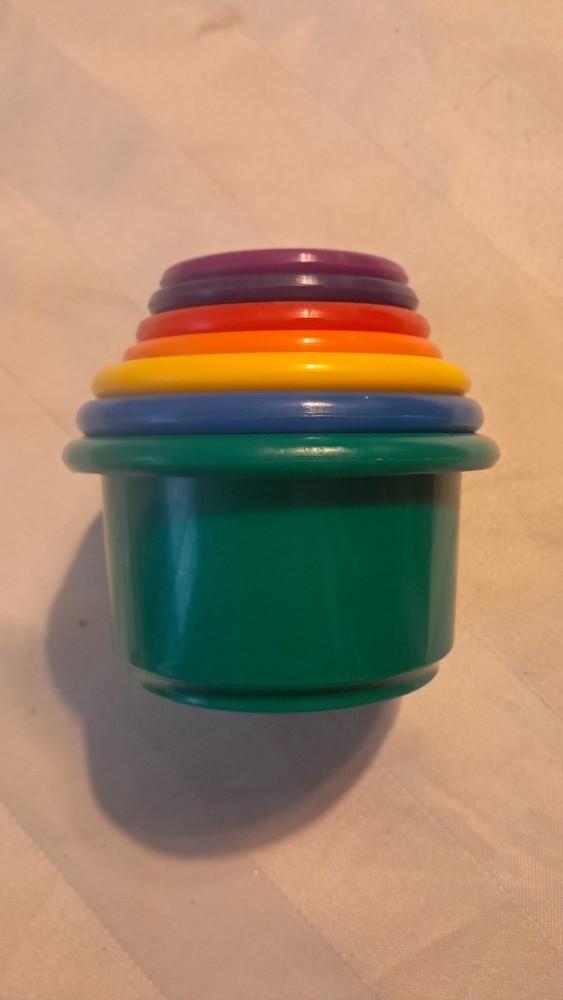 Stackable Baby Cups Set of 7 Colorful Bathtub Toys for Toddlers